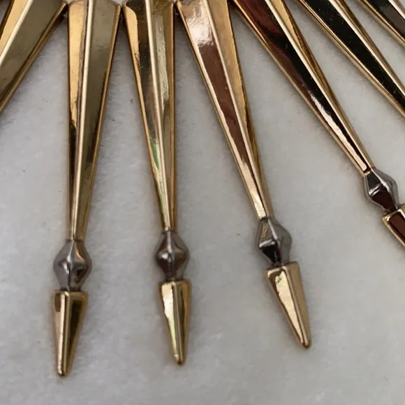 House of Harlow Necklace - Picture 4 of 5